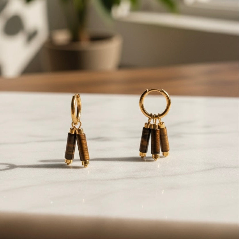 Boucles d'oreilles créoles franges œil de tigre – pendants cylindriques dorés